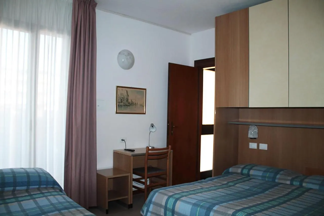 Hotel Ondina リド・ディ・イエゾロ